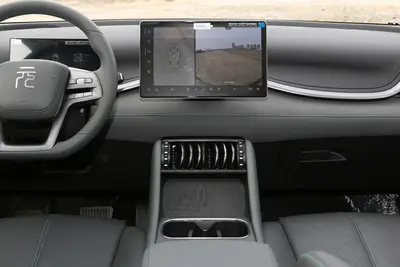 2025款 元PLUS 智驾版 510km 超越型内饰