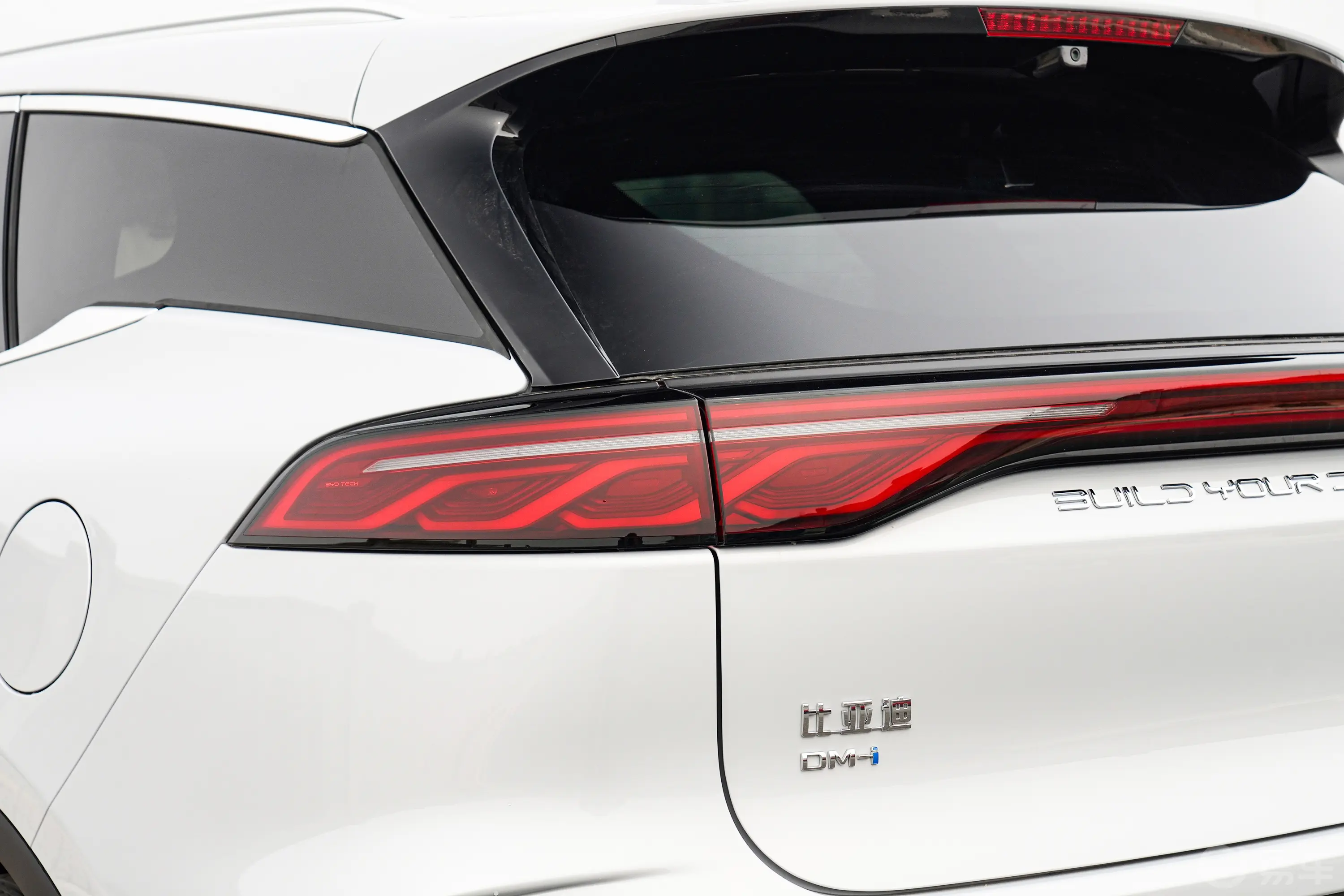 唐新能源DM-i 智驾版 1.5T 115km 前驱尊荣型 7座外观灯组