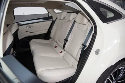 2025款 秦L EV 545km 卓越版空间