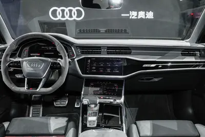 2025款 奥迪RS 6 4.0T Avant GT内饰
