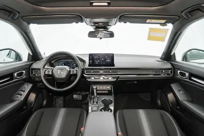 2025款 思域 240TRUBO CVT智趣Pro内饰