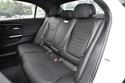 2025款 奔驰C级 插电混动 改款 C 350 e L空间