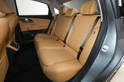2025款 艾瑞泽8 PRO 1.6T 豪华型空间