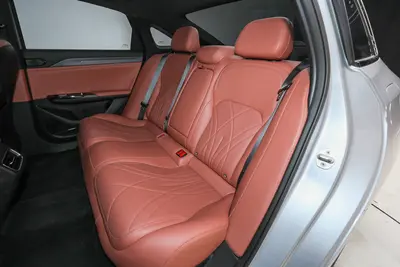 2025款 银河L6 EM-i 1.5L 140km 星舰版空间