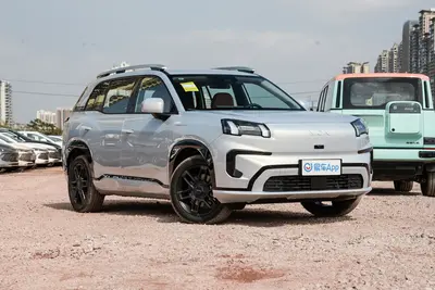 2025款 AION V 埃安霸王龙 650km 智享版外观