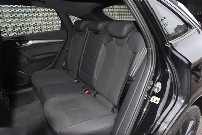 2025款 奥迪Q5L Sportback quattro45周年典藏版 40 TFSI 豪华型空间