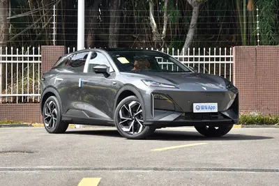 2025款 深蓝S07 纯电版 520km 520Max深蓝智驾AD PRO版外观