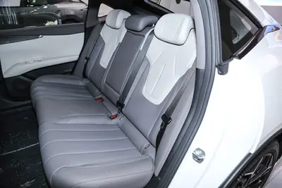 2025款 深蓝L07 增程版 300km 300Max深蓝智驾AD PRO版空间
