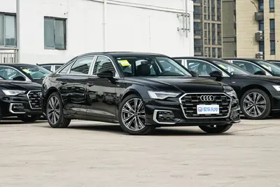 2025款 奥迪A6L 45 TFSI 臻选动感型+通风舒享包外观