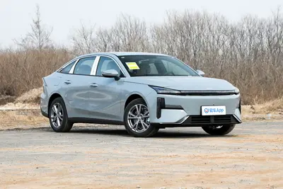 2025款 银河L6 EM-i 1.5L 140km 远航版外观