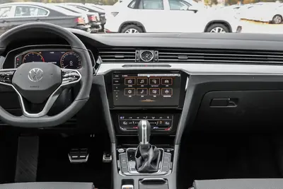 2025款 迈腾 改款 众享版 330TSI 豪华型内饰
