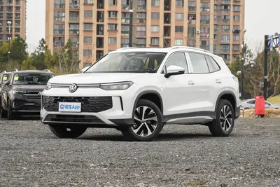 2025款 探岳 探岳L 330TSI 两驱精英版外观