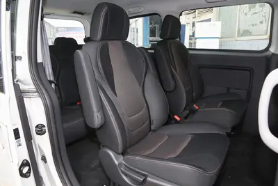 2025款 瑞风M3 1.8L 智联版 7/8座空间