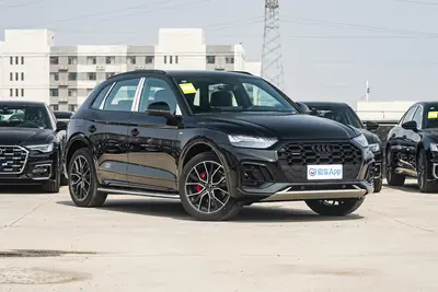 2025款 奥迪Q5L quattro 45周年典藏版 45 TFSI 臻选动感型外观