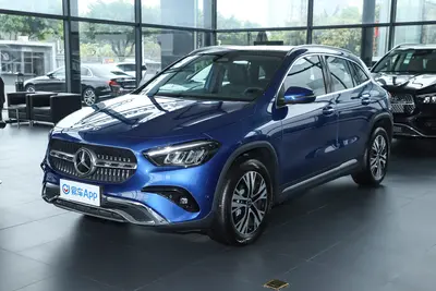 2025款 奔驰GLA GLA 220外观