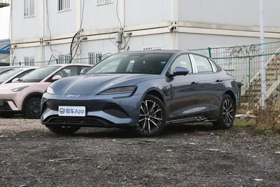 2025款 海豹 智驾版 510km 后驱智航版外观