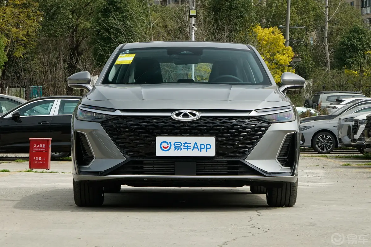艾瑞泽81.6T 双离合睿正前水平