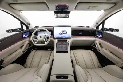 2025款 腾势N9 2.0T 202km 旗舰型内饰