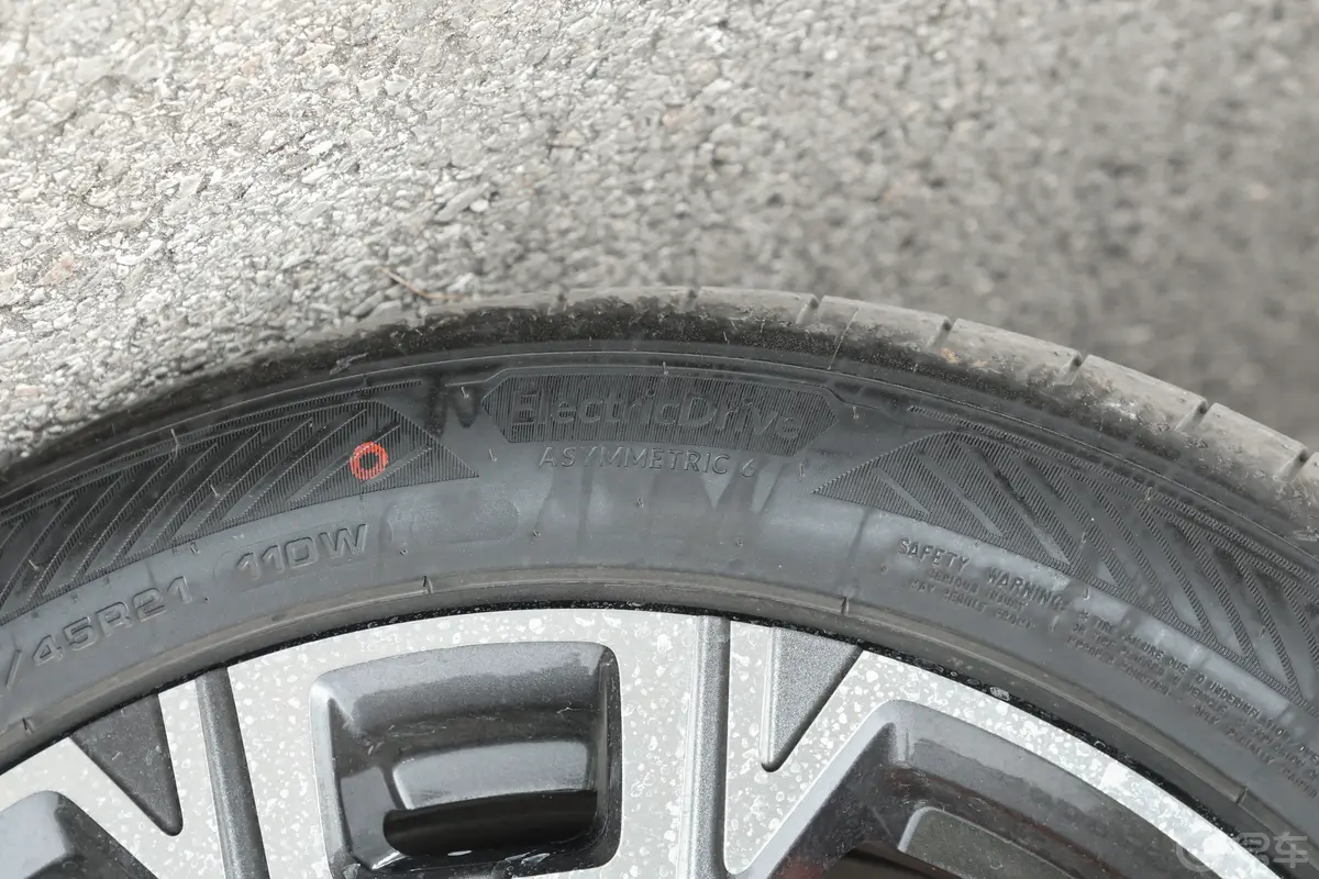 领克9001.5T 220km Ultra前轮胎系列