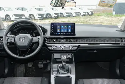 2025款 型格 240TURBO 手动极速版内饰