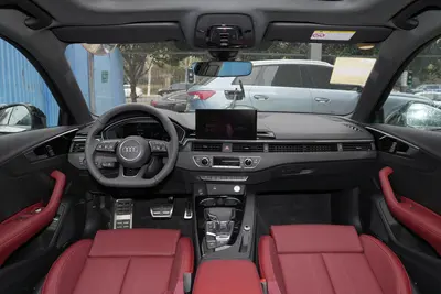 2025款 奥迪A4L 200万辆悦享版 40 TFSI B&O星夜版内饰