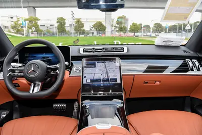 2025款 奔驰S级 S 450 L 4MATIC内饰