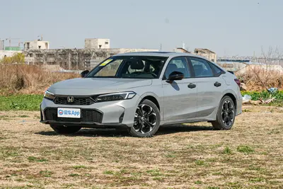 2025款 思域 240TRUBO CVT智趣Pro外观