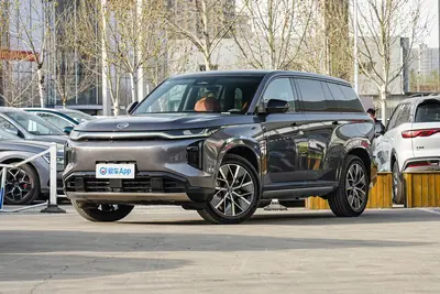 2025款 传祺向往S7 1.5T 180km 四驱Ultra版外观