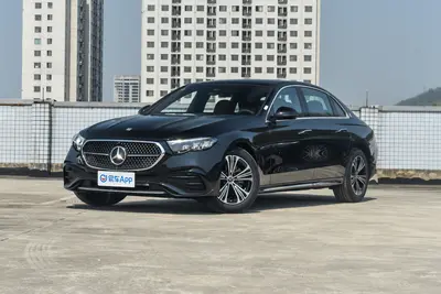 2025款 奔驰E级 改款 E 260 L 运动型外观