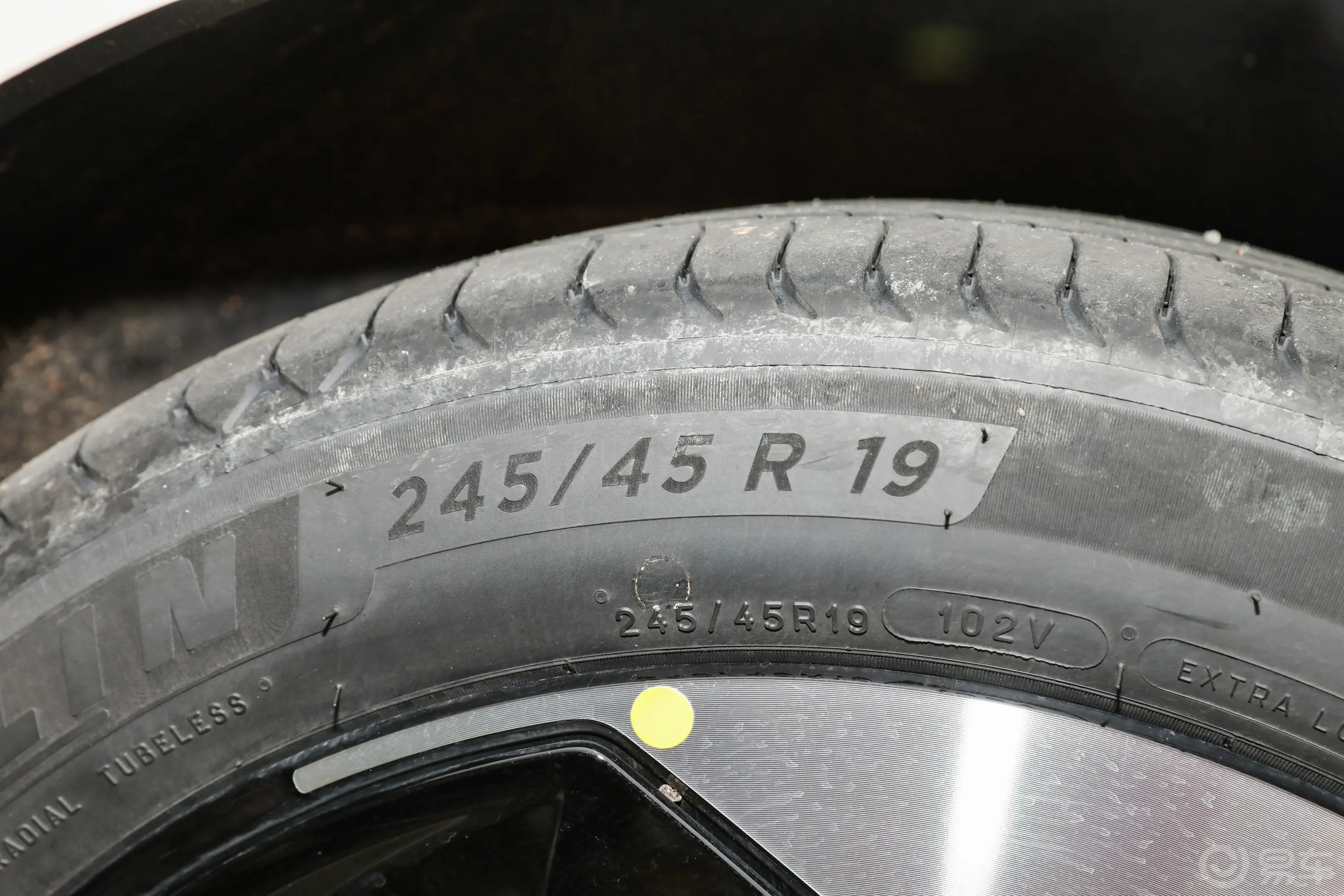 ZEEKR 007GT825km 后驱长续航智驾版后轮胎尺寸