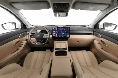 2025款 山海L9 1.5T 108km 旗舰版 6座内饰