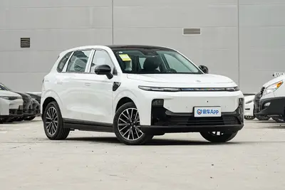 2025款 零跑B10 510km 悦享版外观