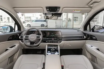 2025款 狮铂拓界 1.5T 两驱豪华版内饰
