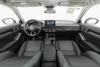 2025款 型格 240TURBO CVT科技版内饰