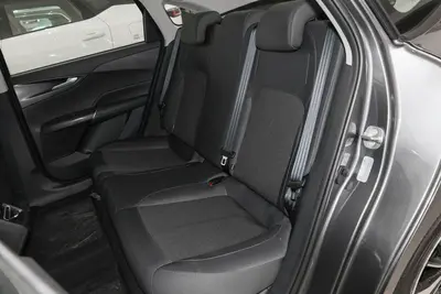 2025款 逸动PHEV 智慧新蓝鲸 1.5L 145km 高能版空间