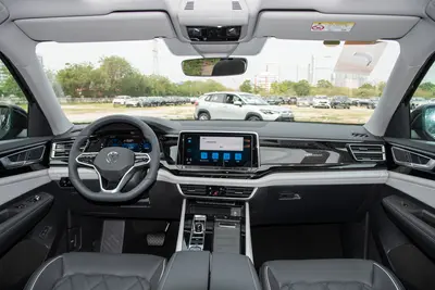 2025款 途昂 380TSI 出众版内饰