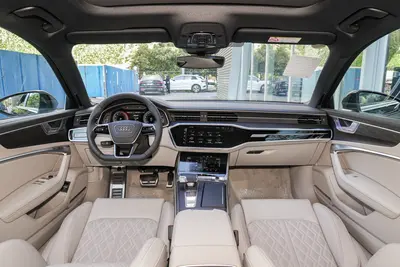 2025款 奥迪A6L 45 TFSI quattro 臻选动感型+尊享包内饰