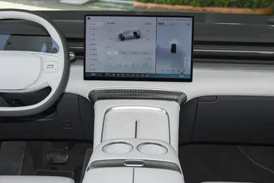 2025款 小鹏X9 740 前驱超长续航 Max内饰