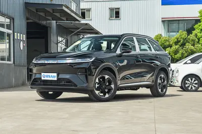 2025款 哈弗枭龙MAX PHEV 1.5L 110km Plus 智驾版外观