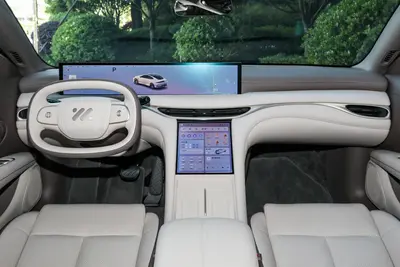 2025款 智己L6 850km 后驱Pro Max版内饰