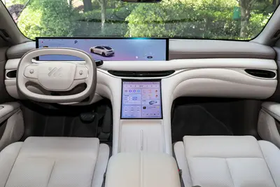 2025款 智己L6 690km 后驱Max版内饰