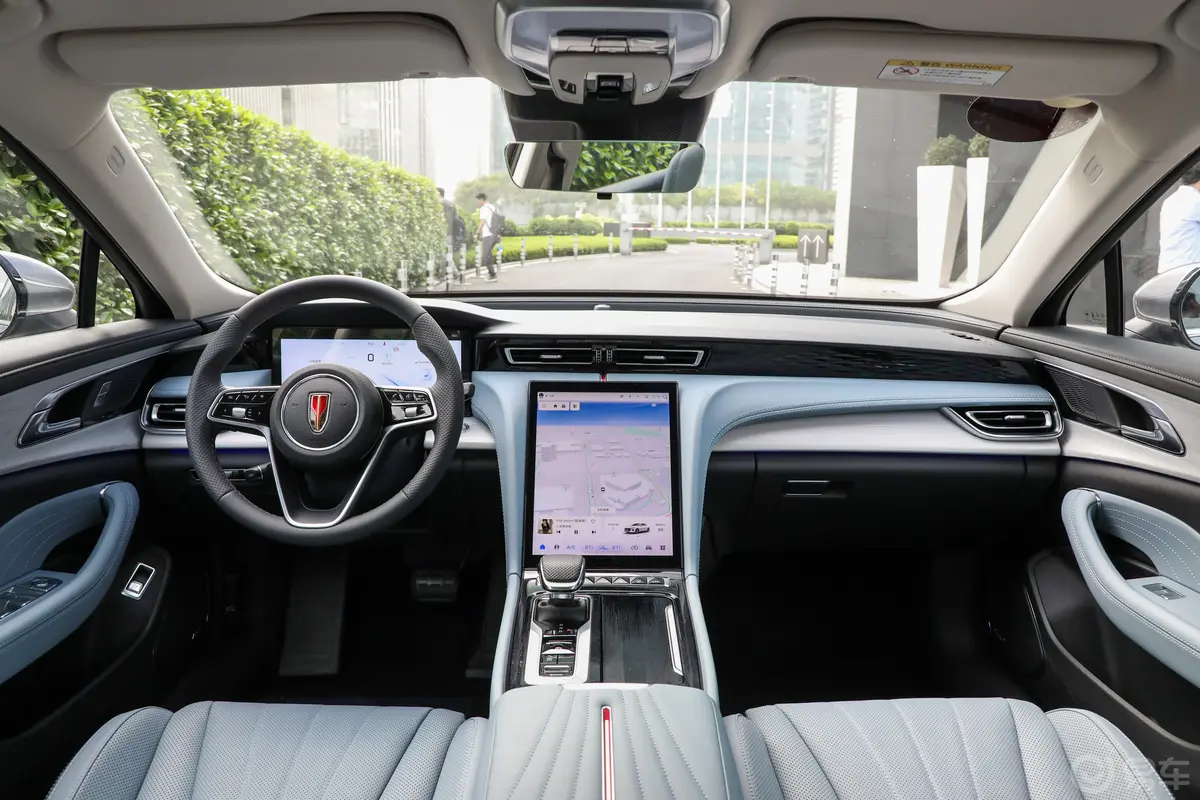 红旗H5 PHEV1.5T 170km 超混版内饰全景正拍