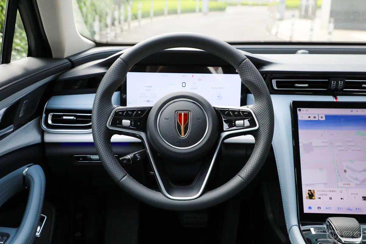 红旗H5 PHEV1.5T 170km 超混版方向盘