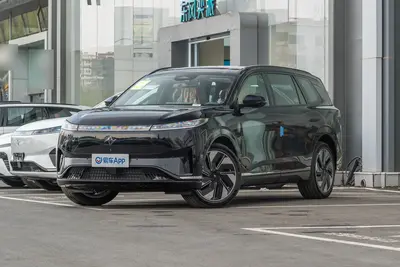 2025款 eπ008 增程版 如奕版 210Max 5座外观
