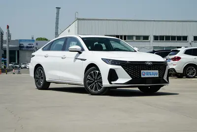 2025款 风云A8 1.5T 145km 豪华型外观