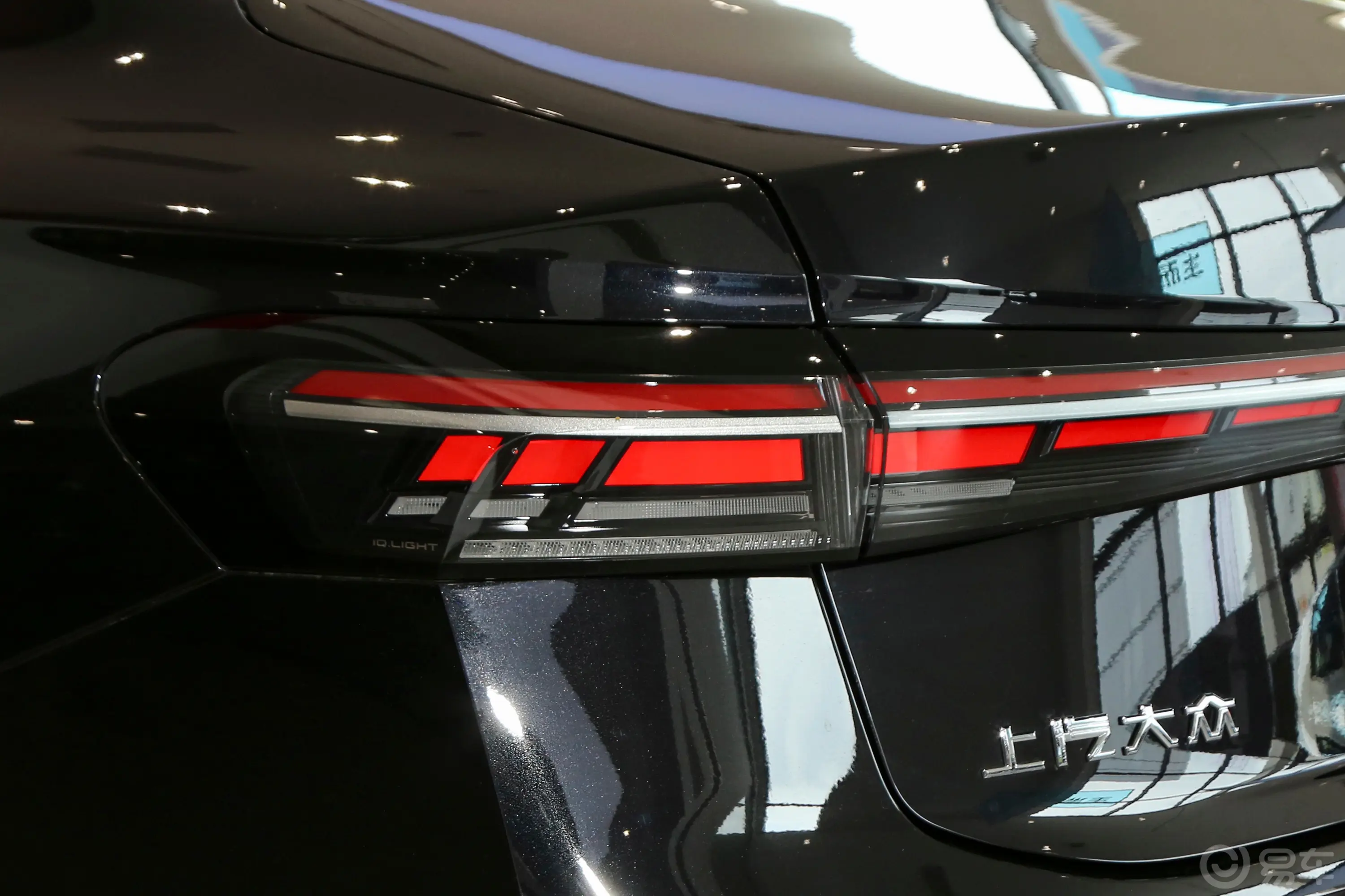 帕萨特Pro 300TSI 龙耀版外观灯组