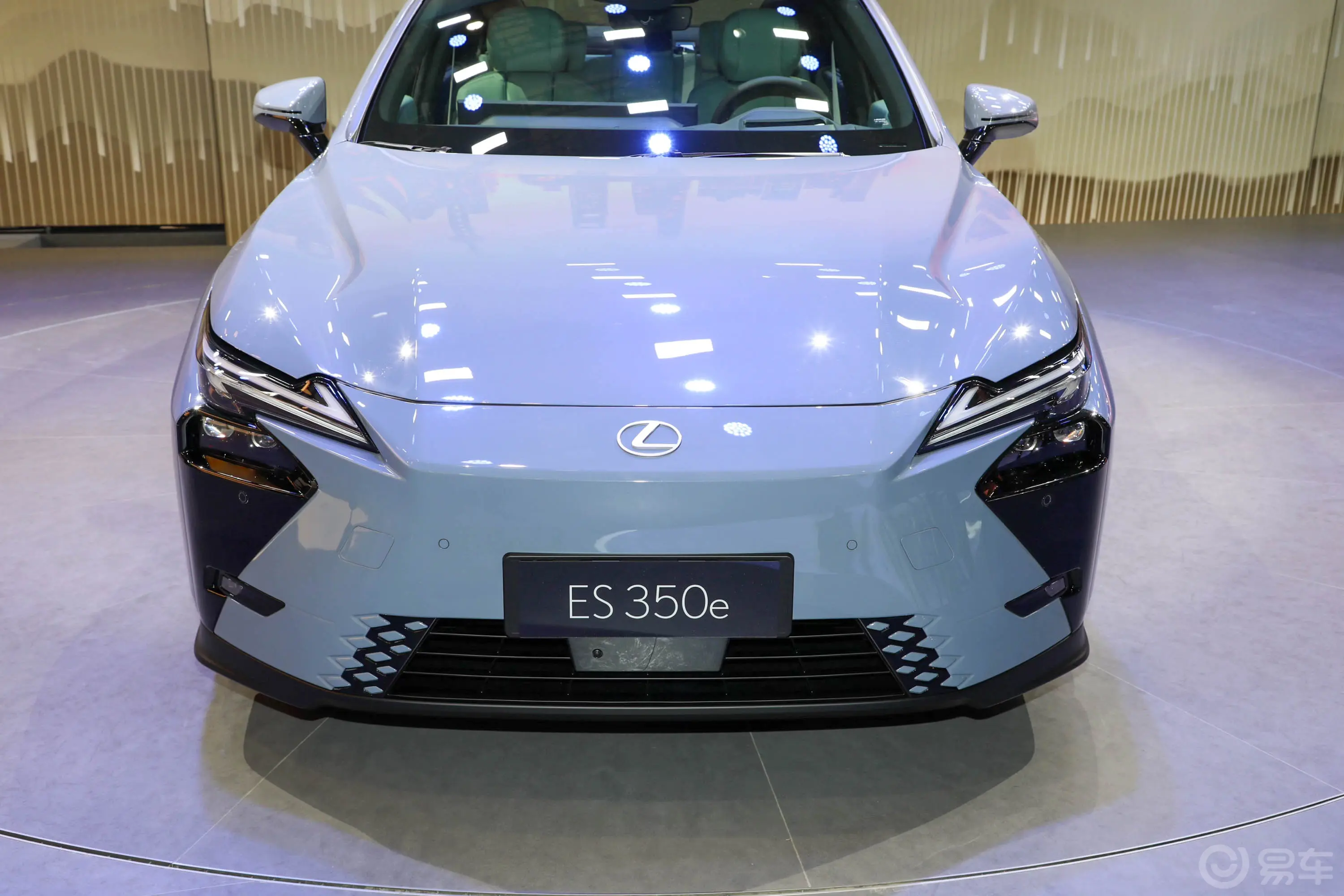 雷克萨斯ES新能源纯电动 350e外观