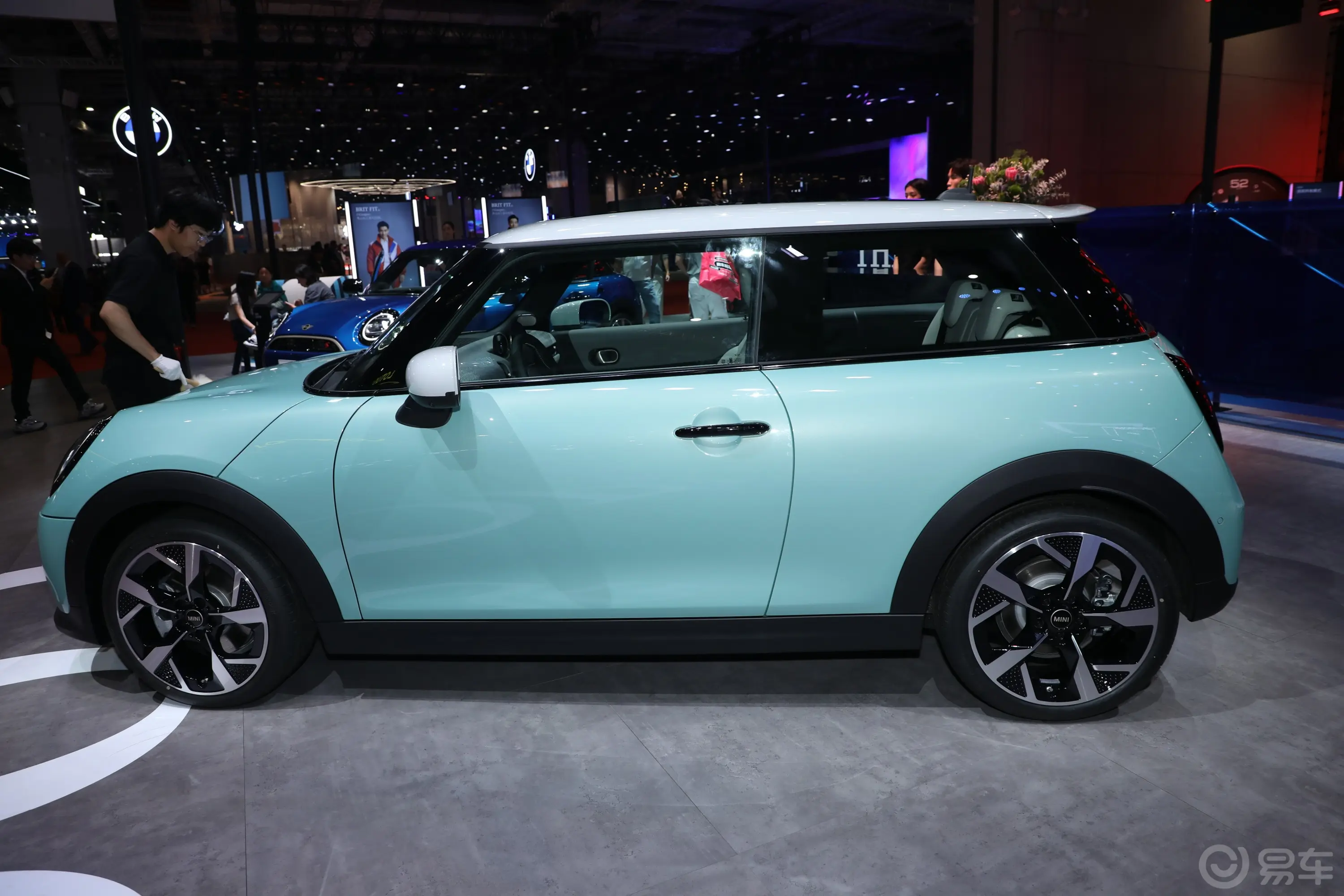 MINI
