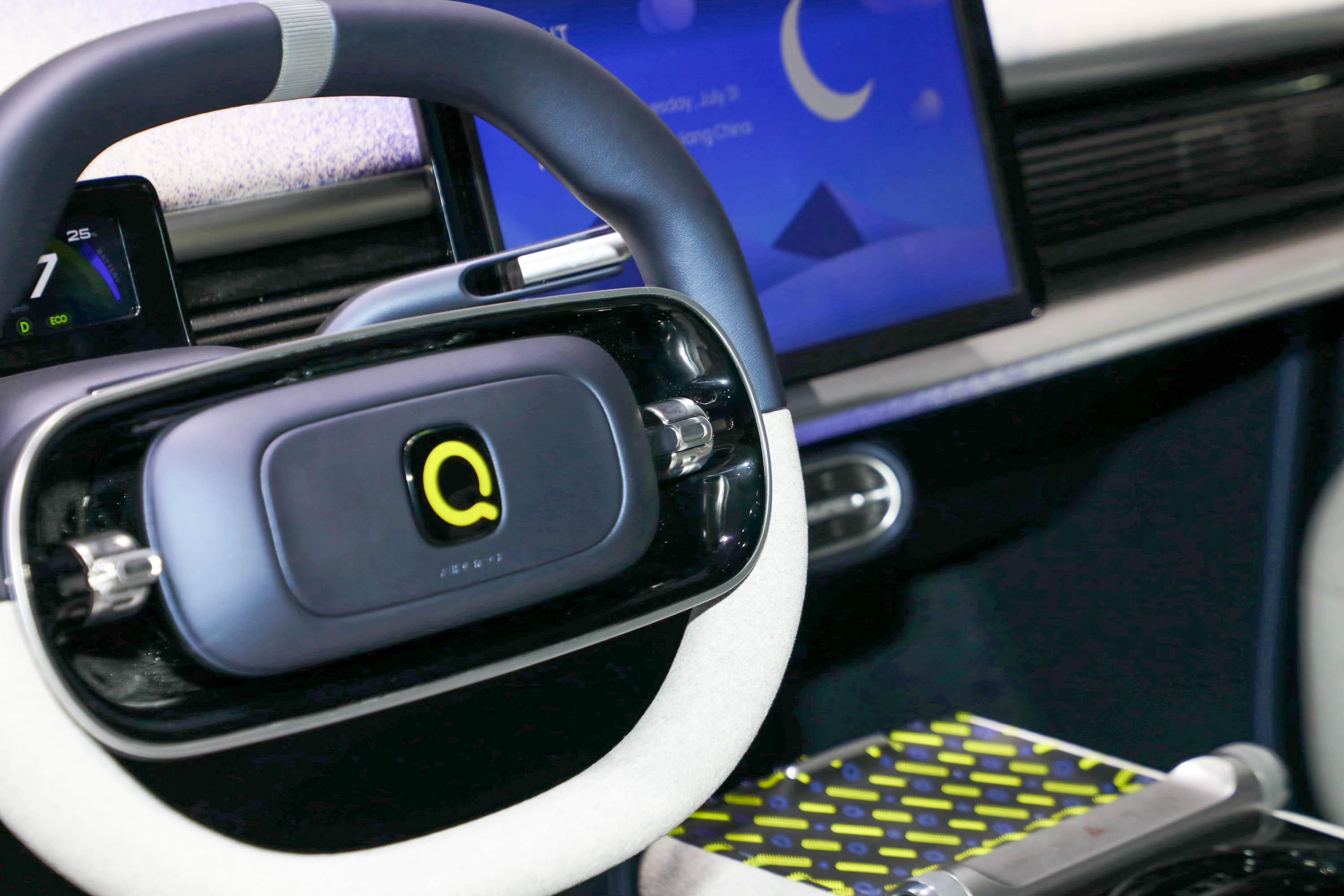 【奇瑞QQ5标准版前排图片-汽车图片大全】-易车