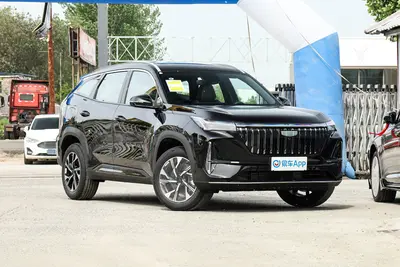 2025款 博越L 第四代 1.5T 启程版外观
